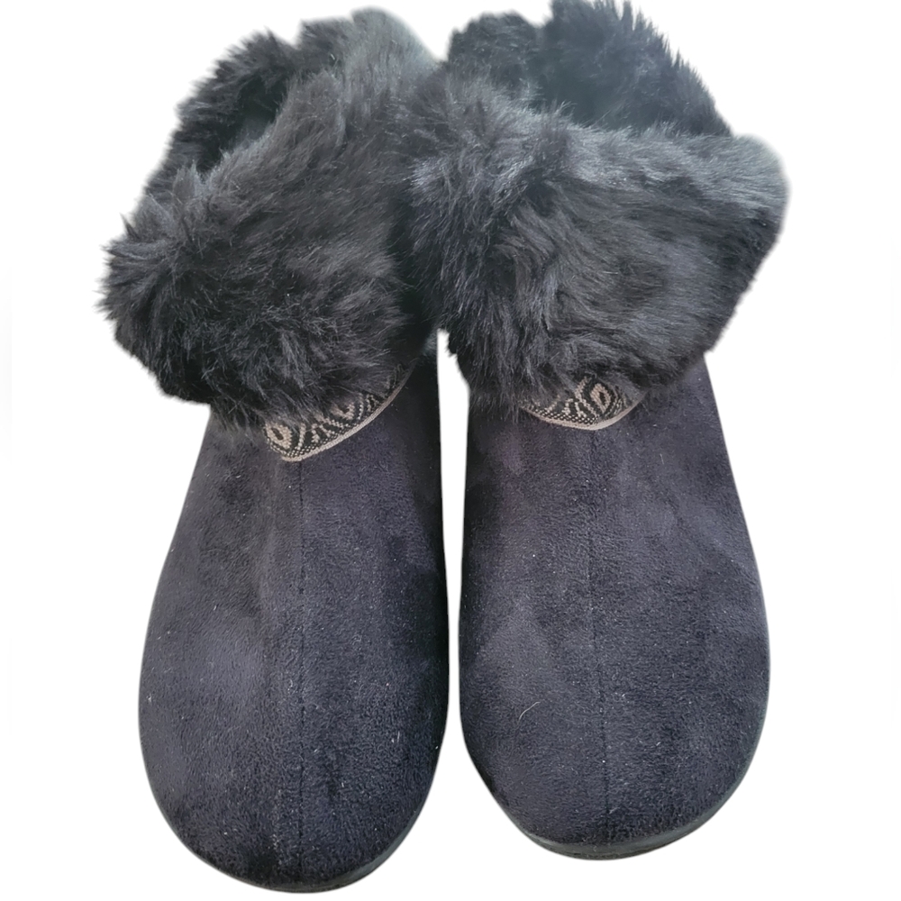 Isotoner Shoes